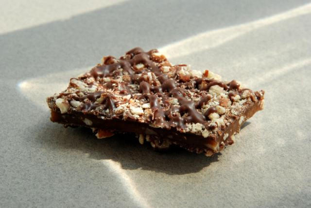 Chocolate Pecan Toffee2